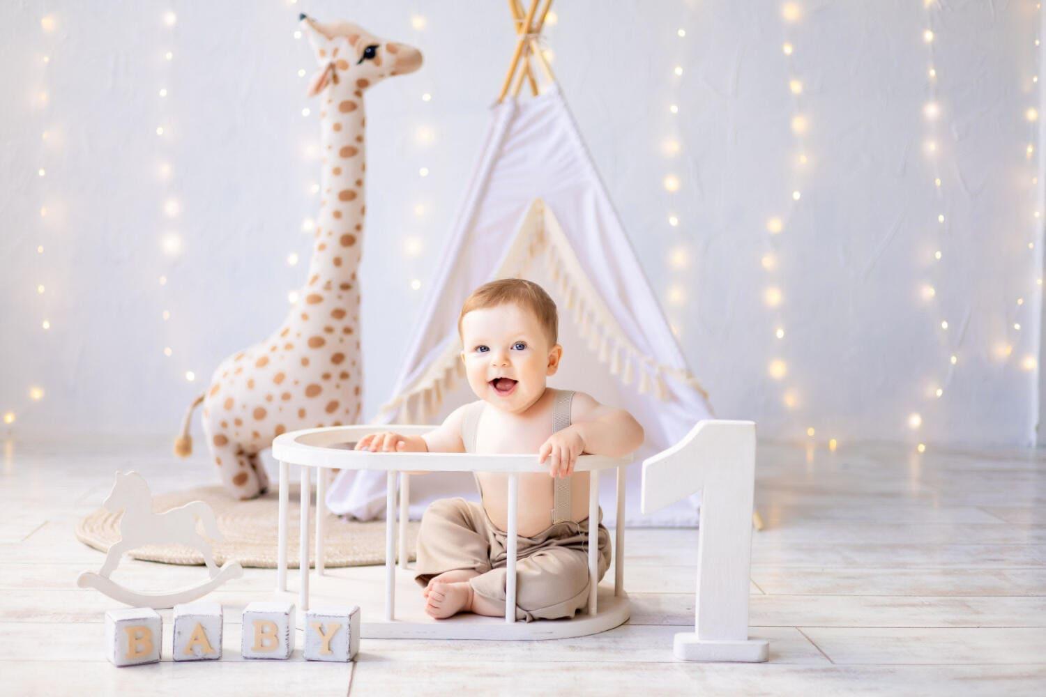 Ainsurf: Your Baby's First Year Story in Photos